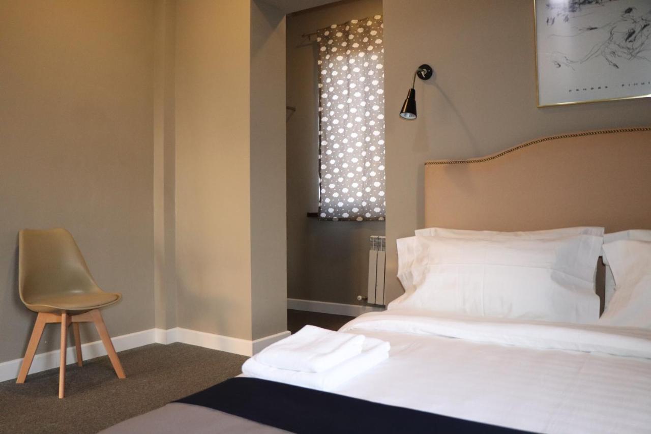 Mika Hotel Almaty Eksteriør bilde