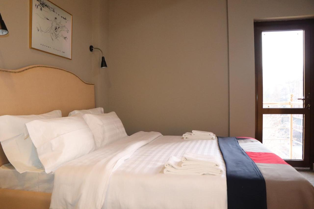 Mika Hotel Almaty Eksteriør bilde